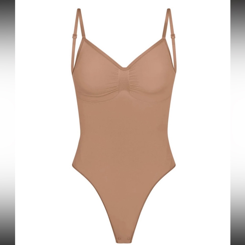 SKIMS Low Back Sculpting BODYSUIT